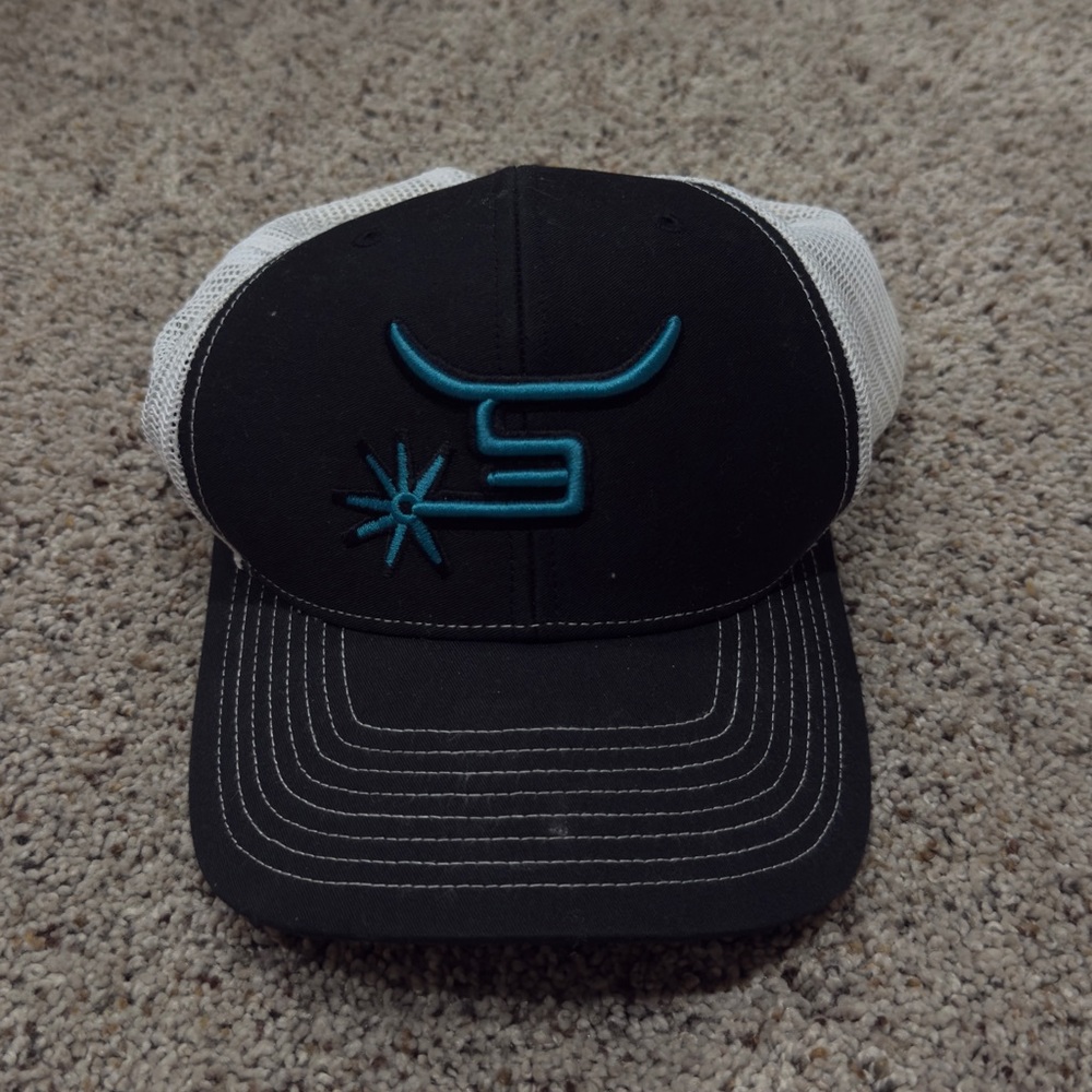 Black and White Spin ‘Em Hat with Blue Logo